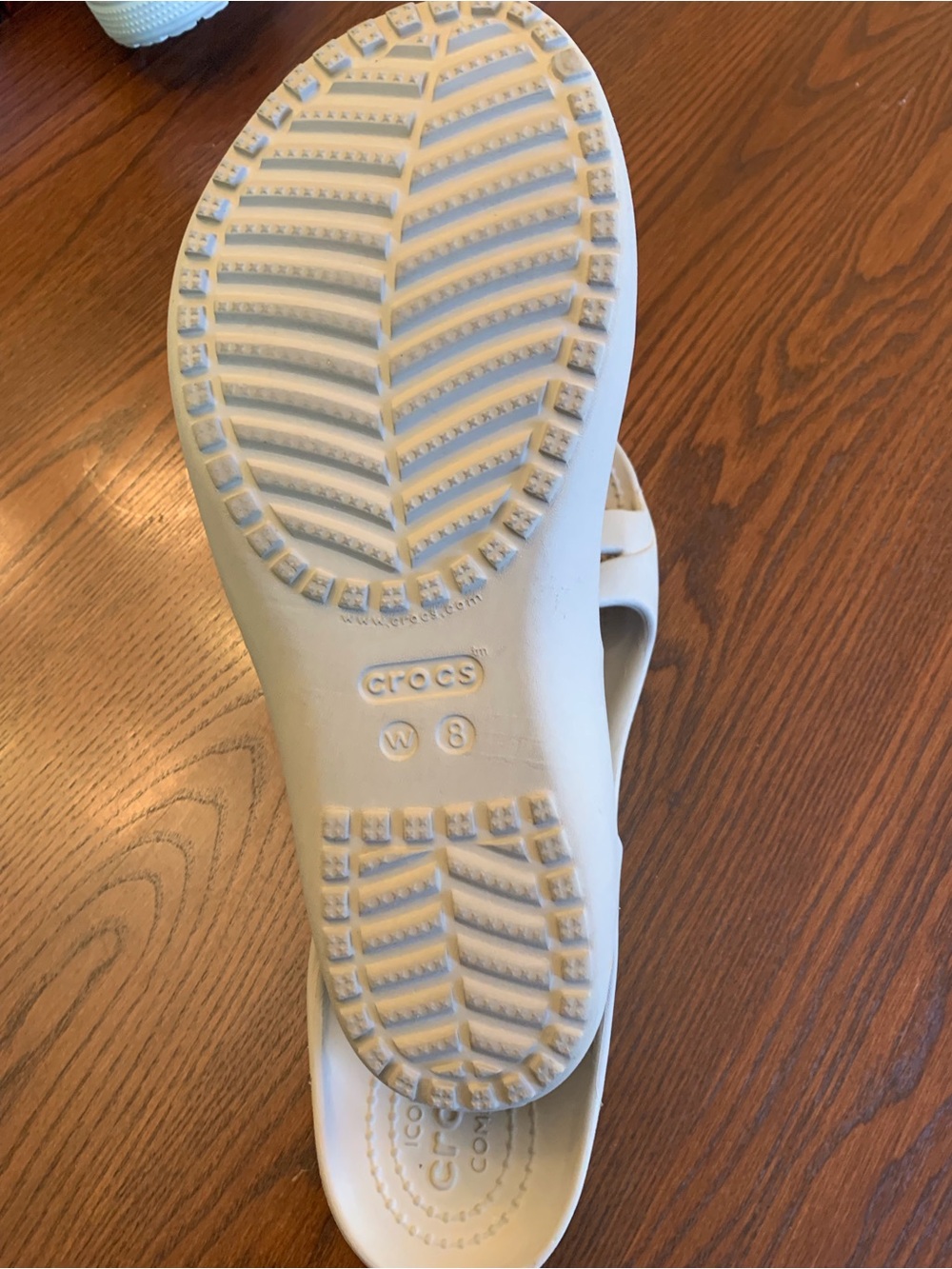 CROCS Womens White Strappy Slip-On Sandals - Picture 4 of 5